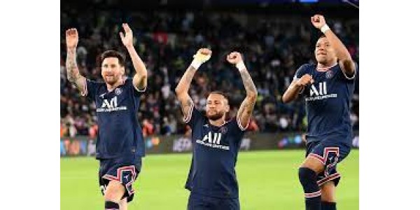 Belkebla fordert Schiedsrichterentscheidung heraus